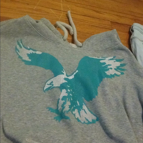 American Eagle Combo DEAL - Picture 4 of 5
